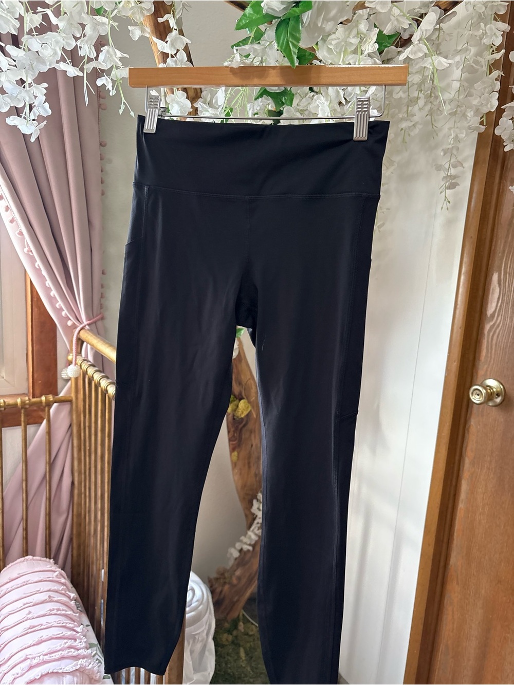 Vuori Black High-Rise Performance Leggings